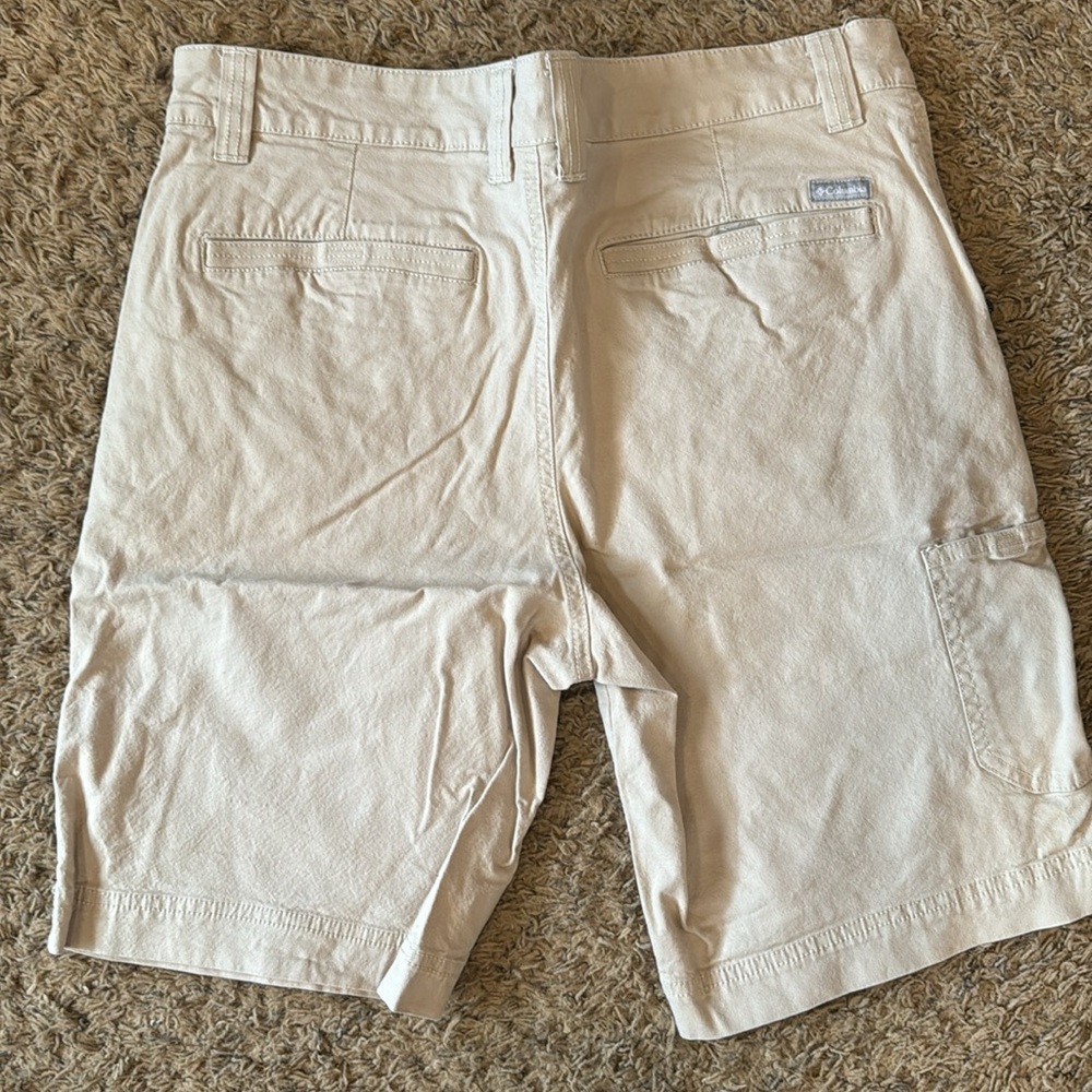 Columbia Men's Flex ROC™ Short in Fossil, Size 34W 10L - Picture 8 of 9